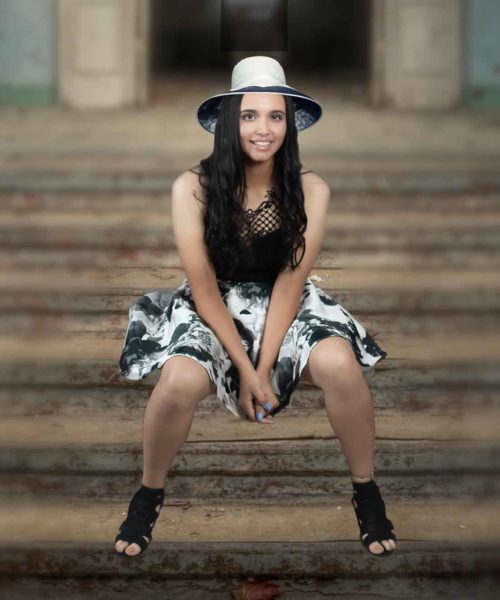 girl-on-steps